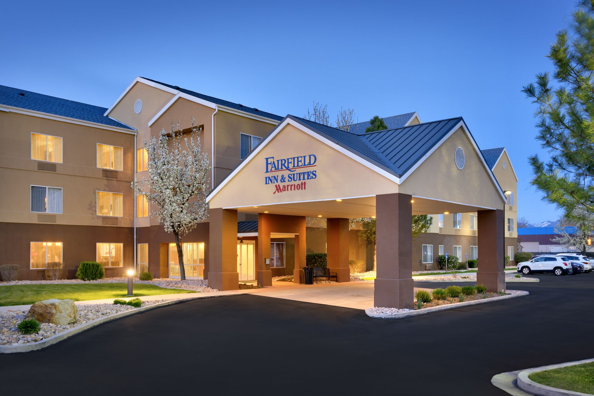 Fairfield Inn & Suites Salt Lake City Airport | Photo Gallery | 0 - Welcome to this Salt Lake City hotel!