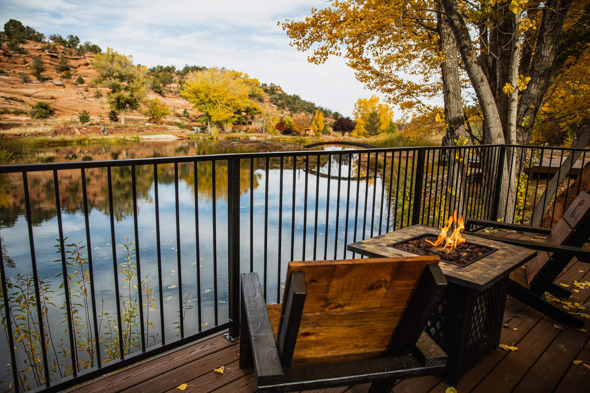 Cave Lakes Canyon Ranch | Photo Gallery | 1 - Waterfront Luxury Tent - Sleeps 4