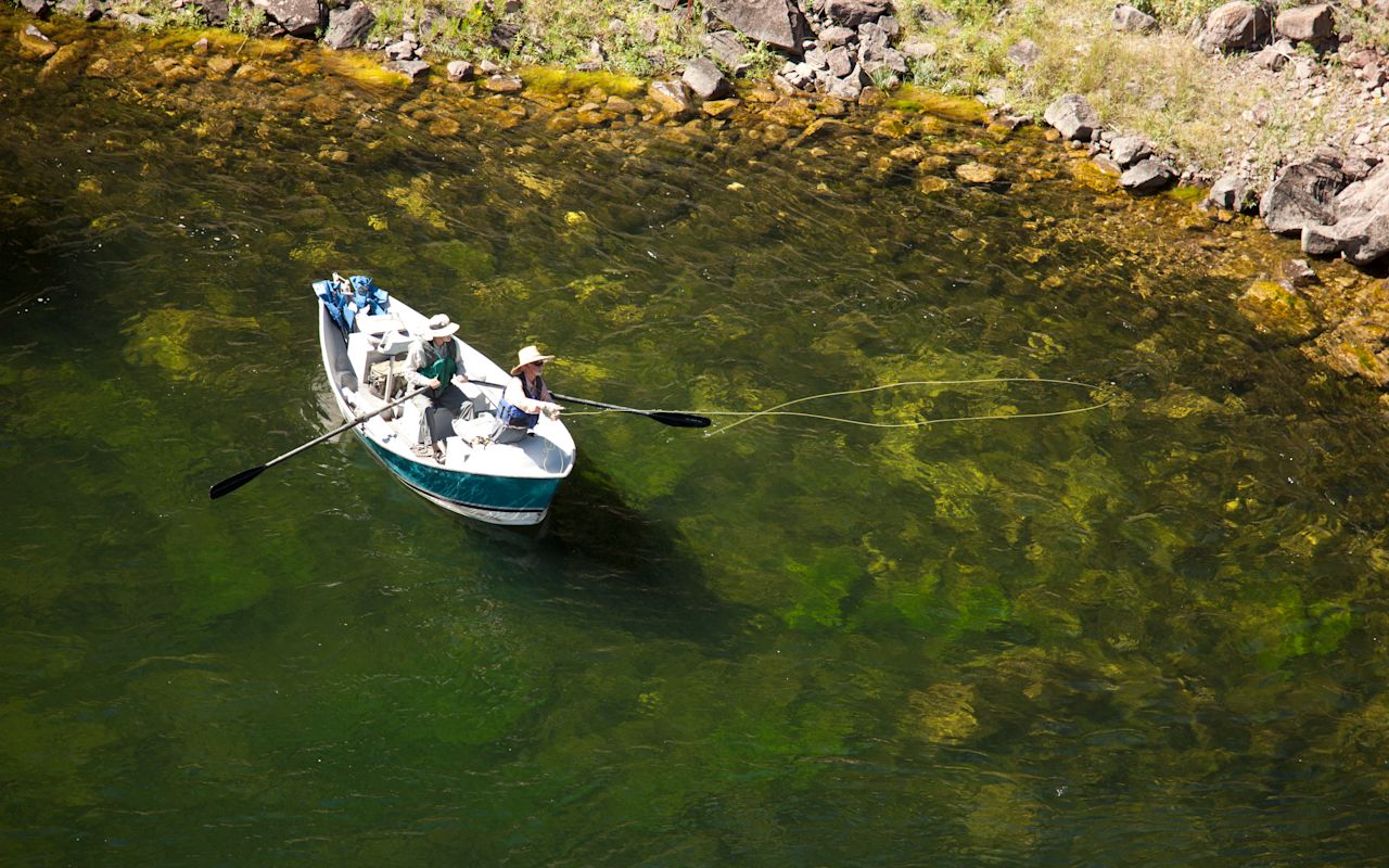 Flaming Gorge is Reel Fun | Photo Gallery | 1 - Fly Fishing from a boat