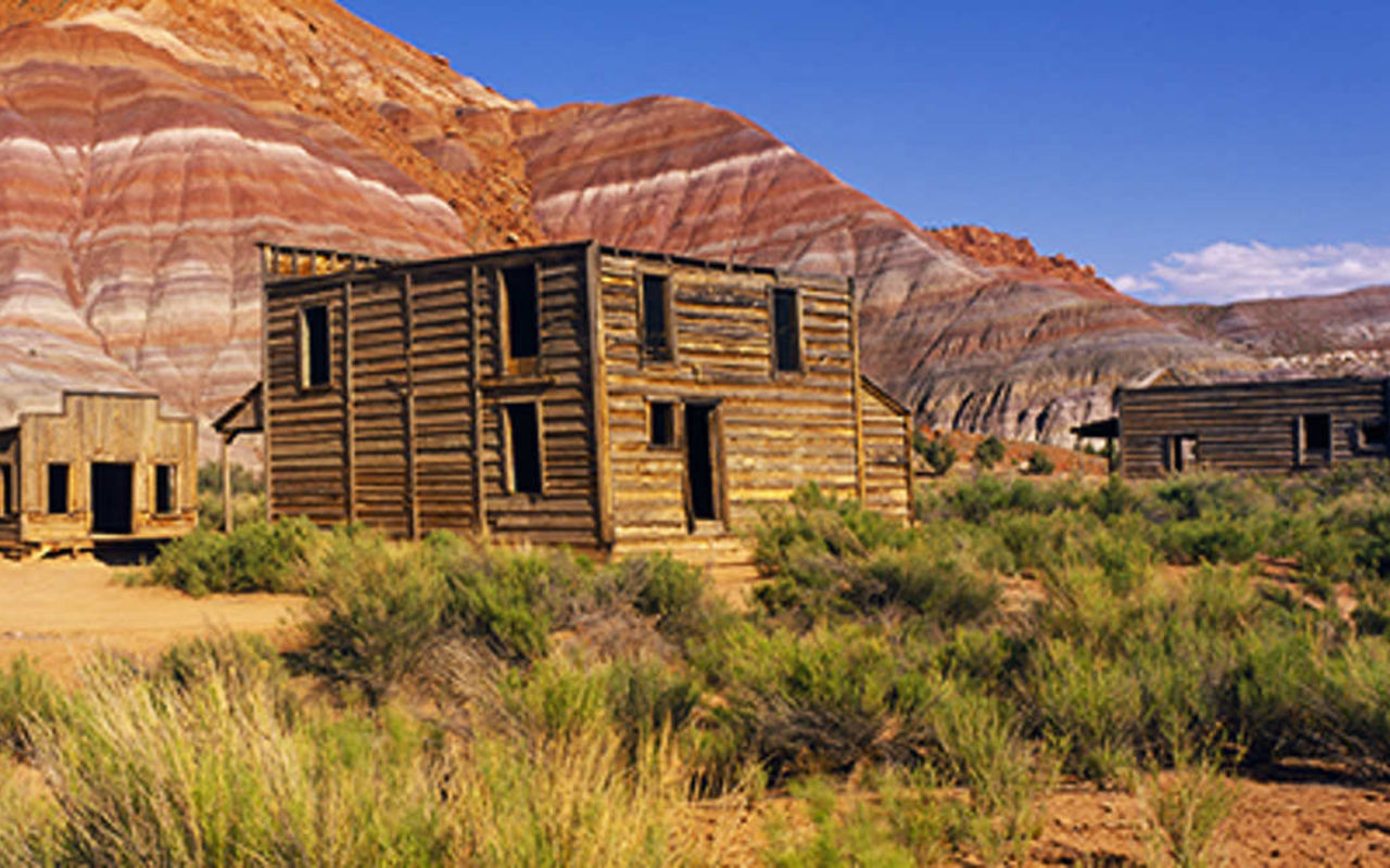Old West | Photo Gallery | 0 - Old Paria Ghost Town near Kanab Utah