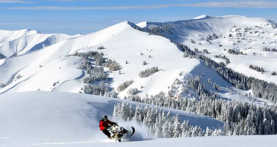 Park City Peaks Snowmobile Tours | Photo Gallery | 2 - Park City Peaks Snowmobile Tours Park City Peaks Snowmobile Tours takes you to the highest peaks (11,000), the largest bowls, and breathtaking mountaintop views. Just minutes from Park City, Utah.