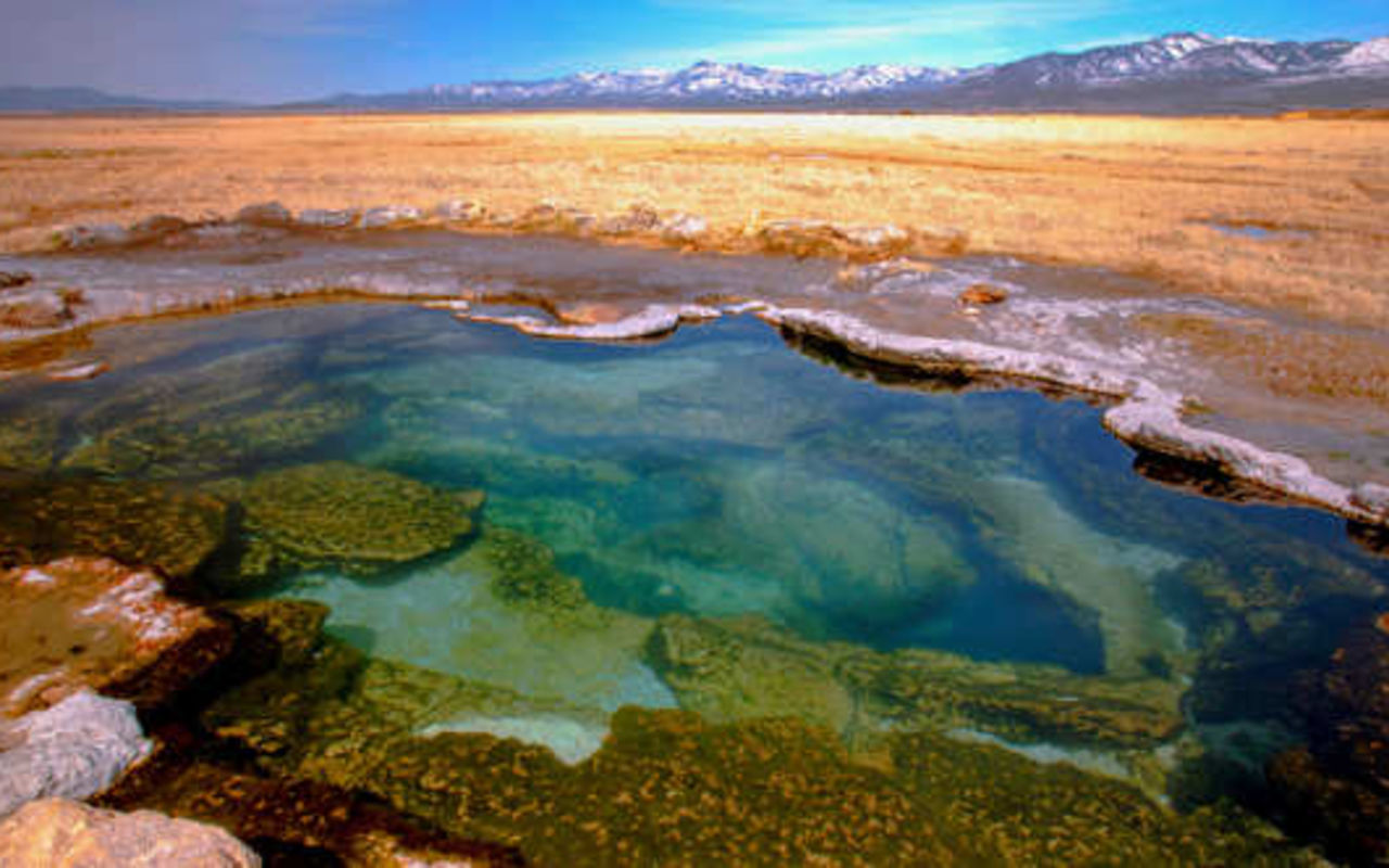 Utah Hot Springs | Photo Gallery | 1 - Clear water at Meadow Hot Springs