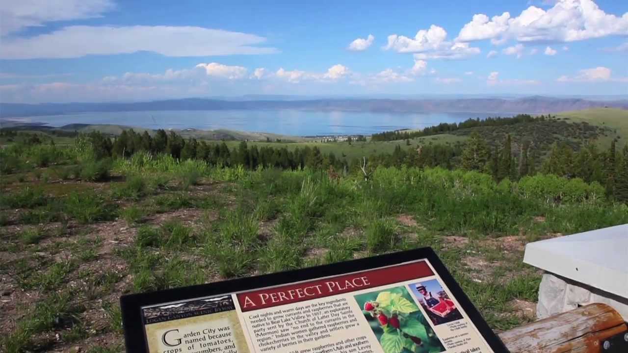 Wasatch North Region | Photo Gallery | 1 - Bear Lake Hiking You can do way more than just boating and jet skiing when you visit Bear Lake in the summer. There’s Minnetonka Cave. Camping and lodging galore. Horsey riding out the wazoo. Did we mention raspberry shakes? Mmm, raspberry shakes.