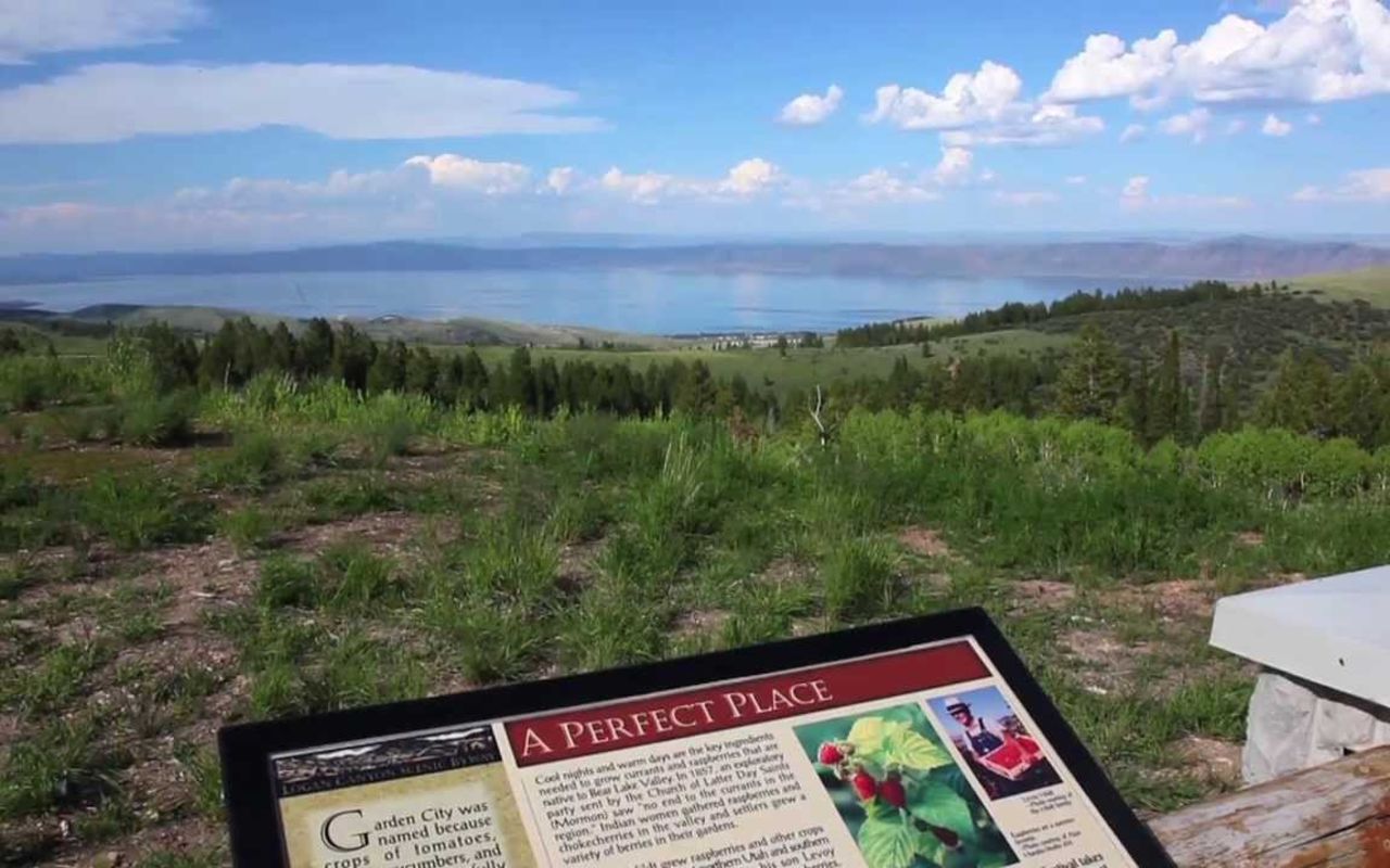 Wasatch North Region | Photo Gallery | 1 - Bear Lake Hiking You can do way more than just boating and jet skiing when you visit Bear Lake in the summer. There’s Minnetonka Cave. Camping and lodging galore. Horsey riding out the wazoo. Did we mention raspberry shakes? Mmm, raspberry shakes.