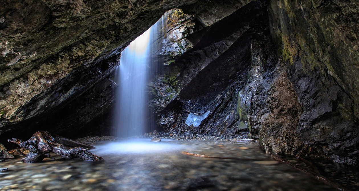 Donut Falls | Photo Gallery | 0 - Donut Falls