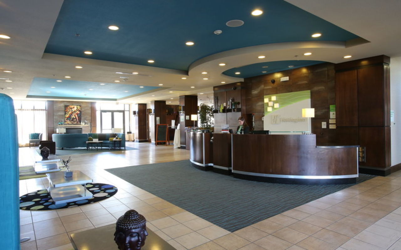 Holiday Inn & Suites - Salt Lake City Airport West | Photo Gallery | 1 - Lobby