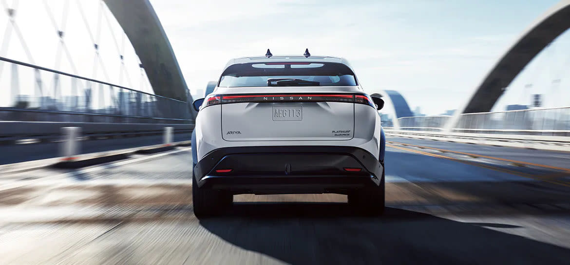 2024-nissan-ariya-back-led-taillights