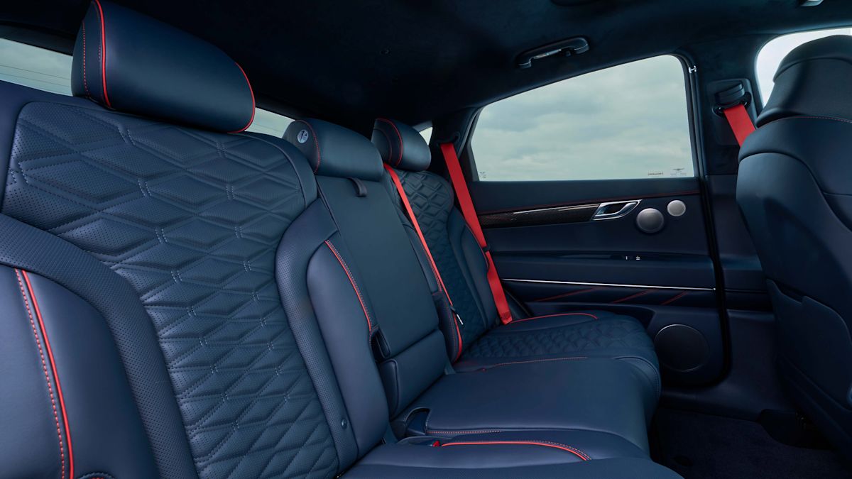 4703-2025GV80COUPE (1)