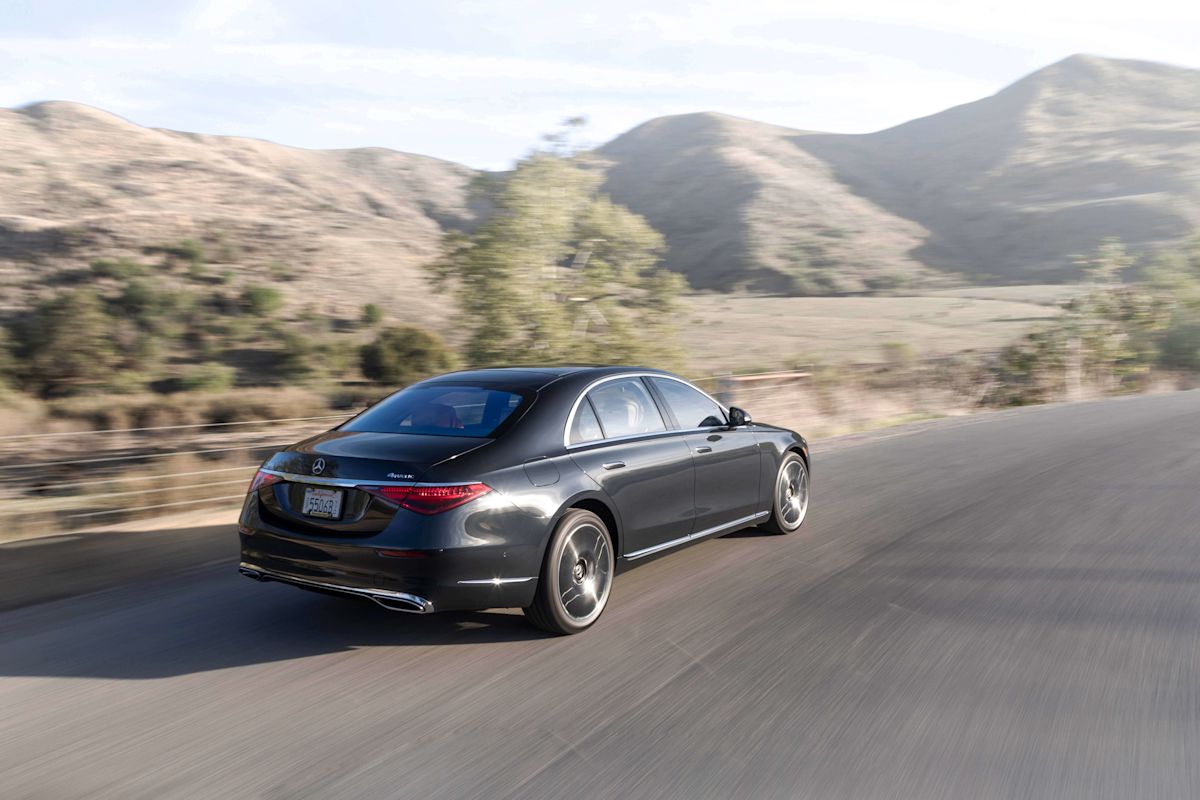 2021-04-11 Image 2021-MercedesBenz-S-Class-136-source (1)