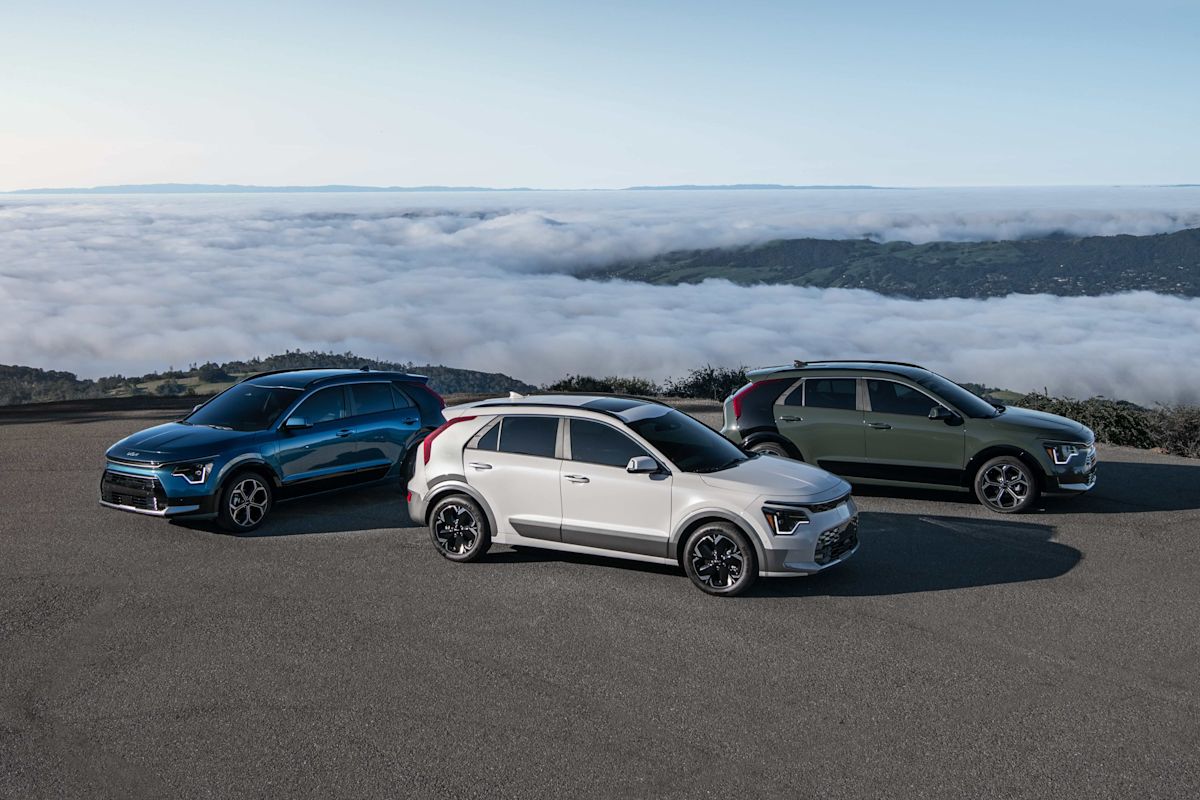 2023 Kia Niro SX Touring test drive review