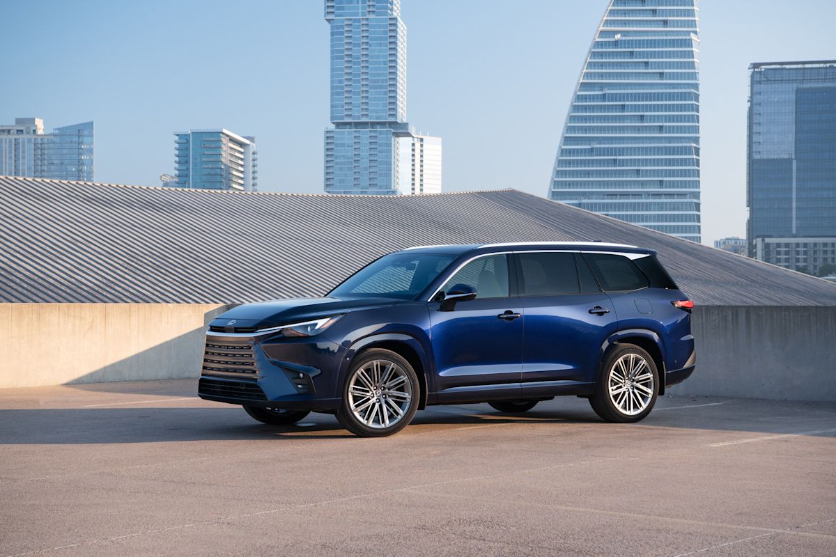 2024 Lexus TX 550h Nightfall Mica 005 RESIZED-min