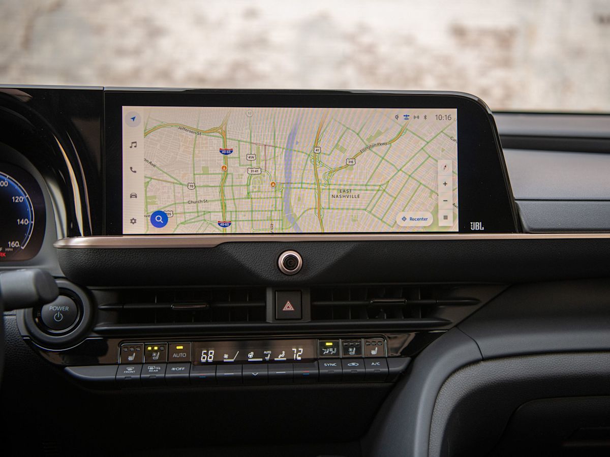 2023 Toyota Crown Platinum test drive review