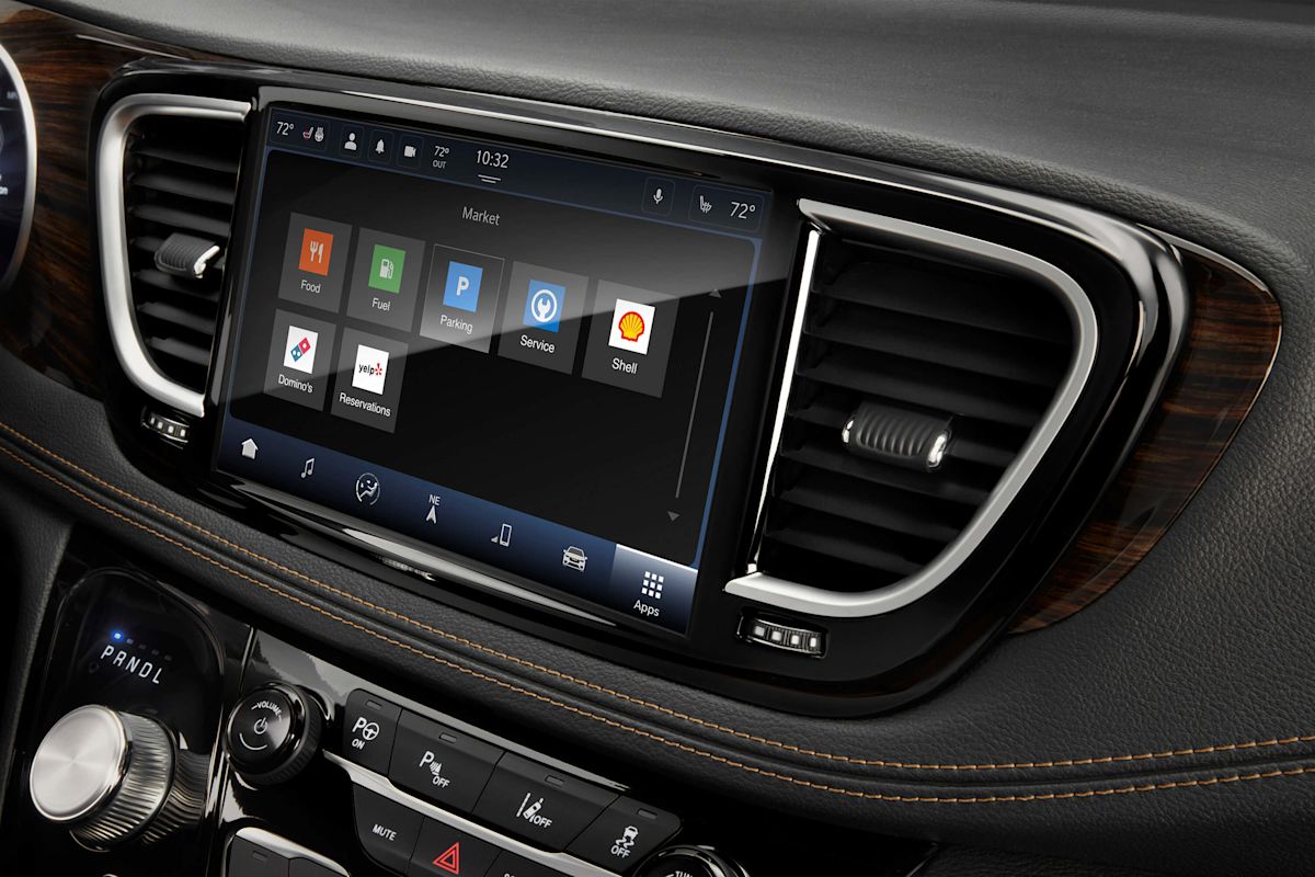 2022 Chrysler Pacifica Limited AWD Test Drive Review