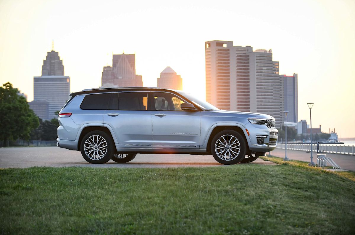 2023 Jeep Grand Cherokee L Summit Test Drive Review
