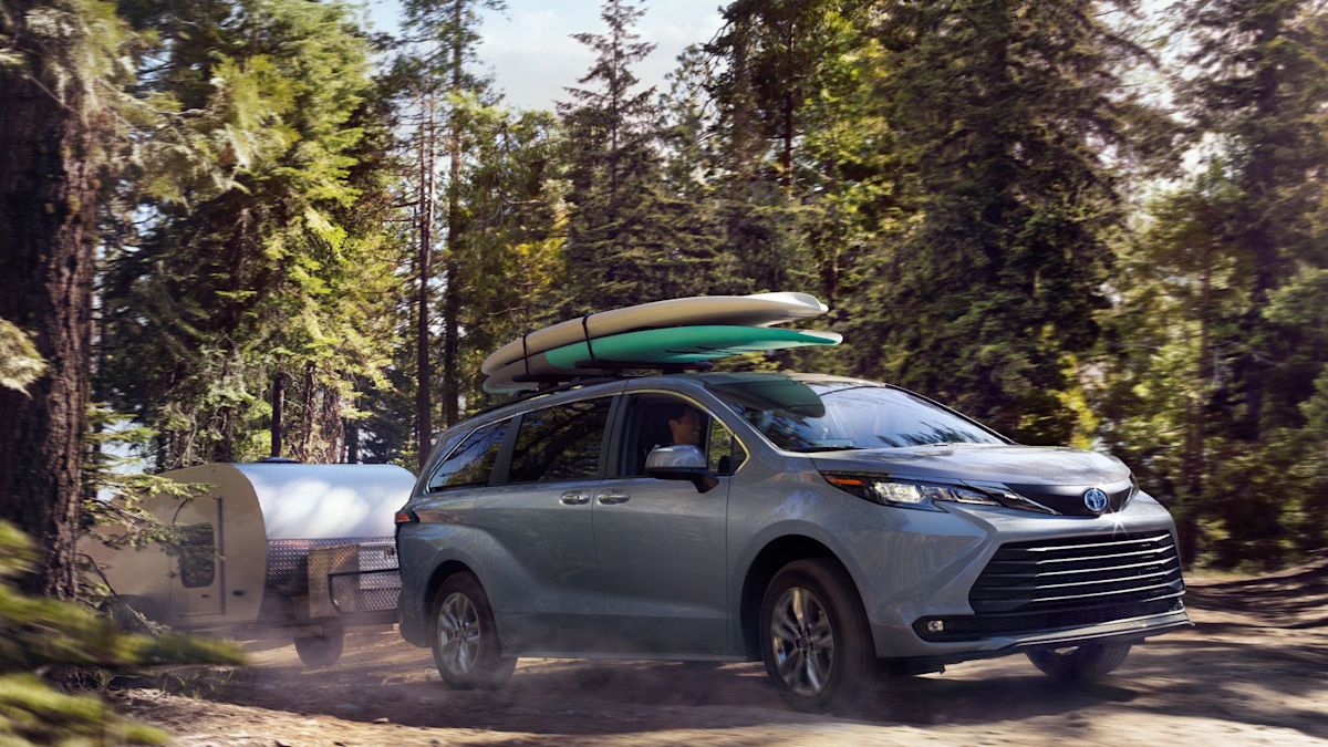2023 Toyota Sienna Woodland Edition test drive review