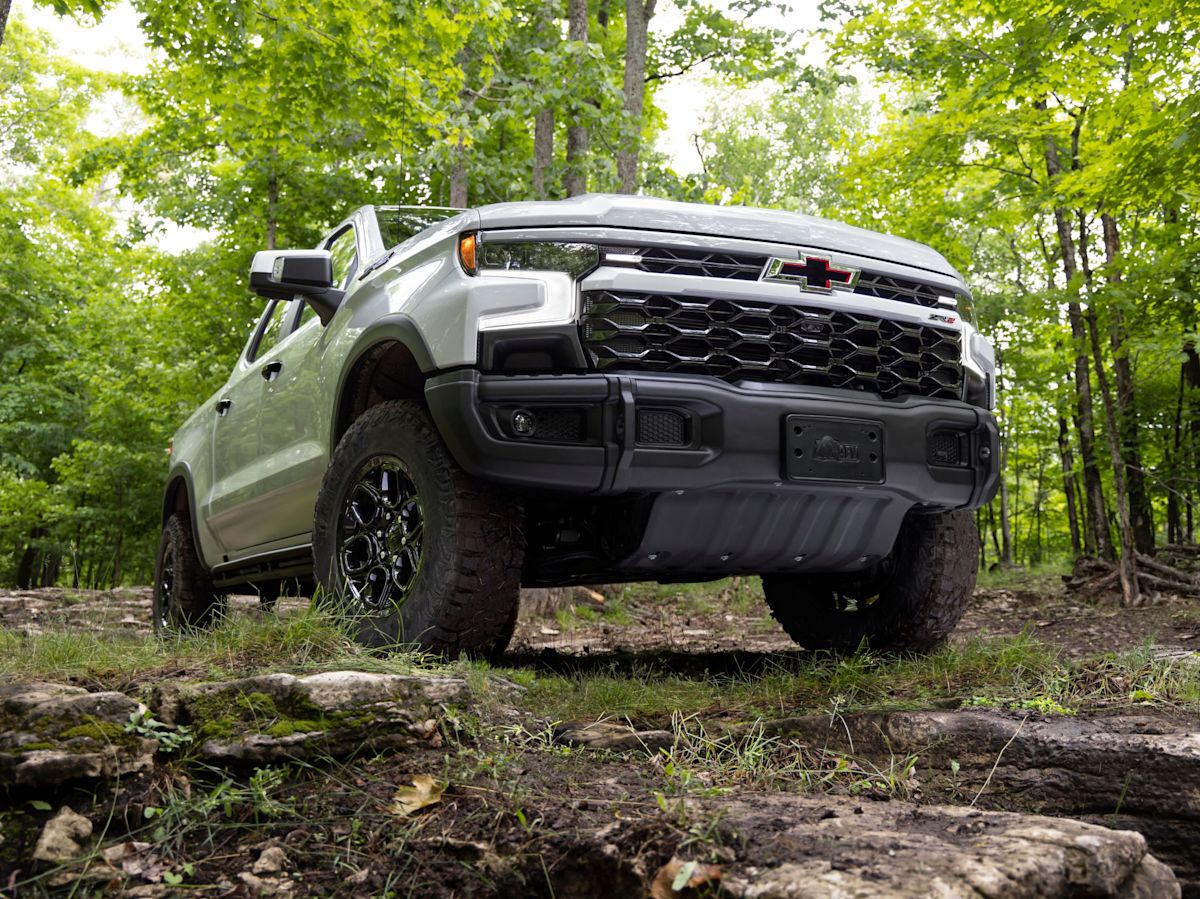 2023 Chevrolet Silverado 1500 ZR2 Bison test drive review