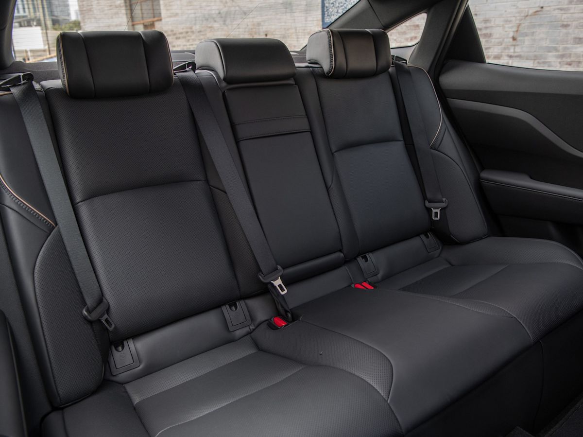 2023 Toyota Crown Platinum test drive review