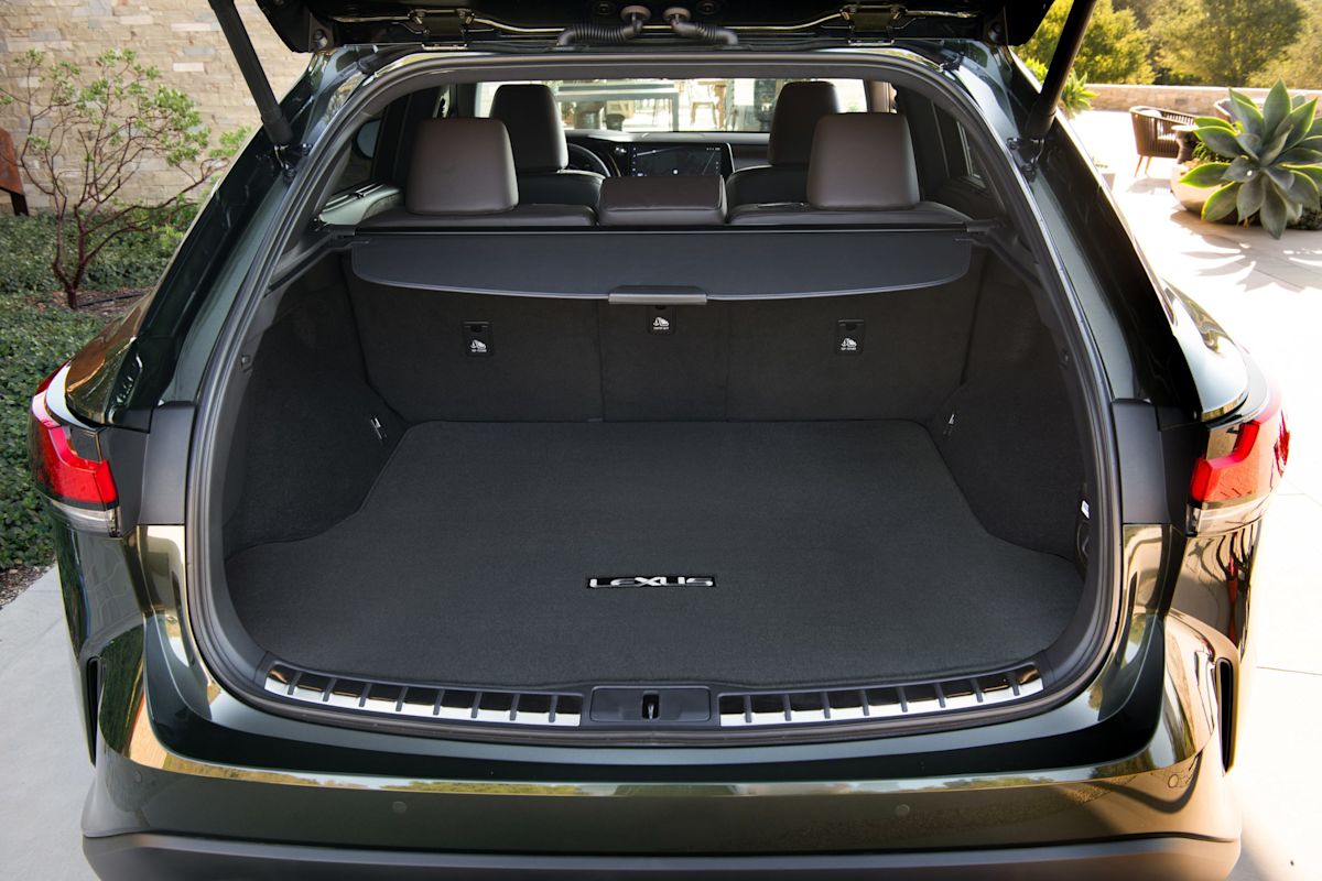 2023 Lexus RX 350h test drive review