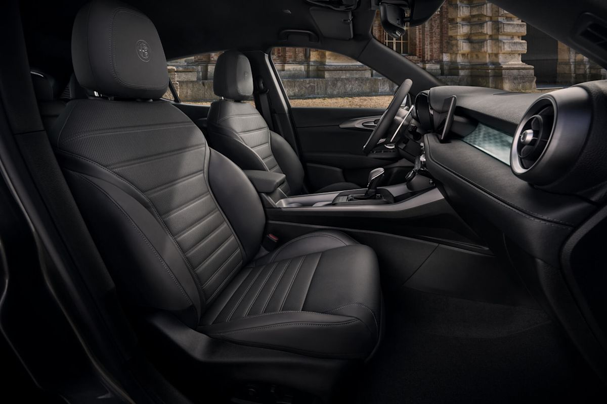 2024 Alfa Romeo Tonale Veloce EAWD test drive review