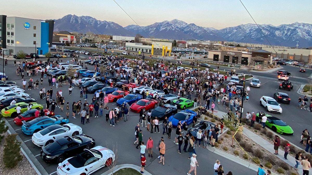 April 2, 2022, a free supercar show will take place at the Gateway in Salt Lake City.