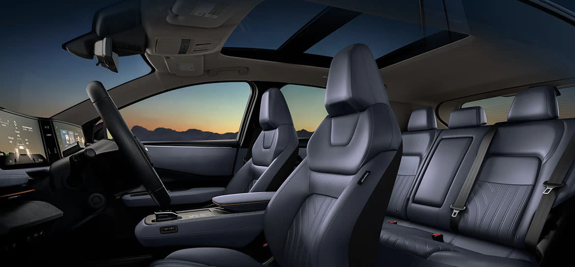 2024-nissan-ariya-leather-seats