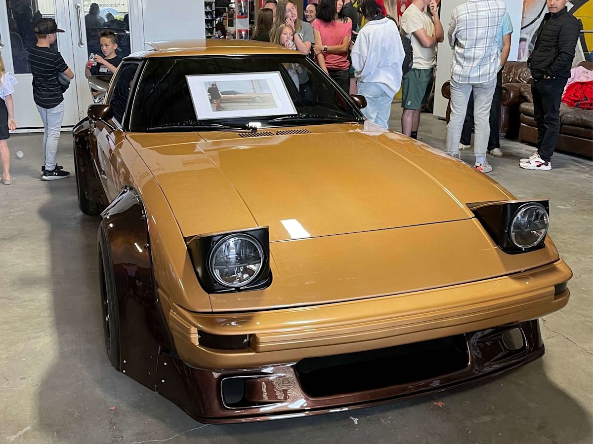 The rebuilt Mazda RX-7 is revealed