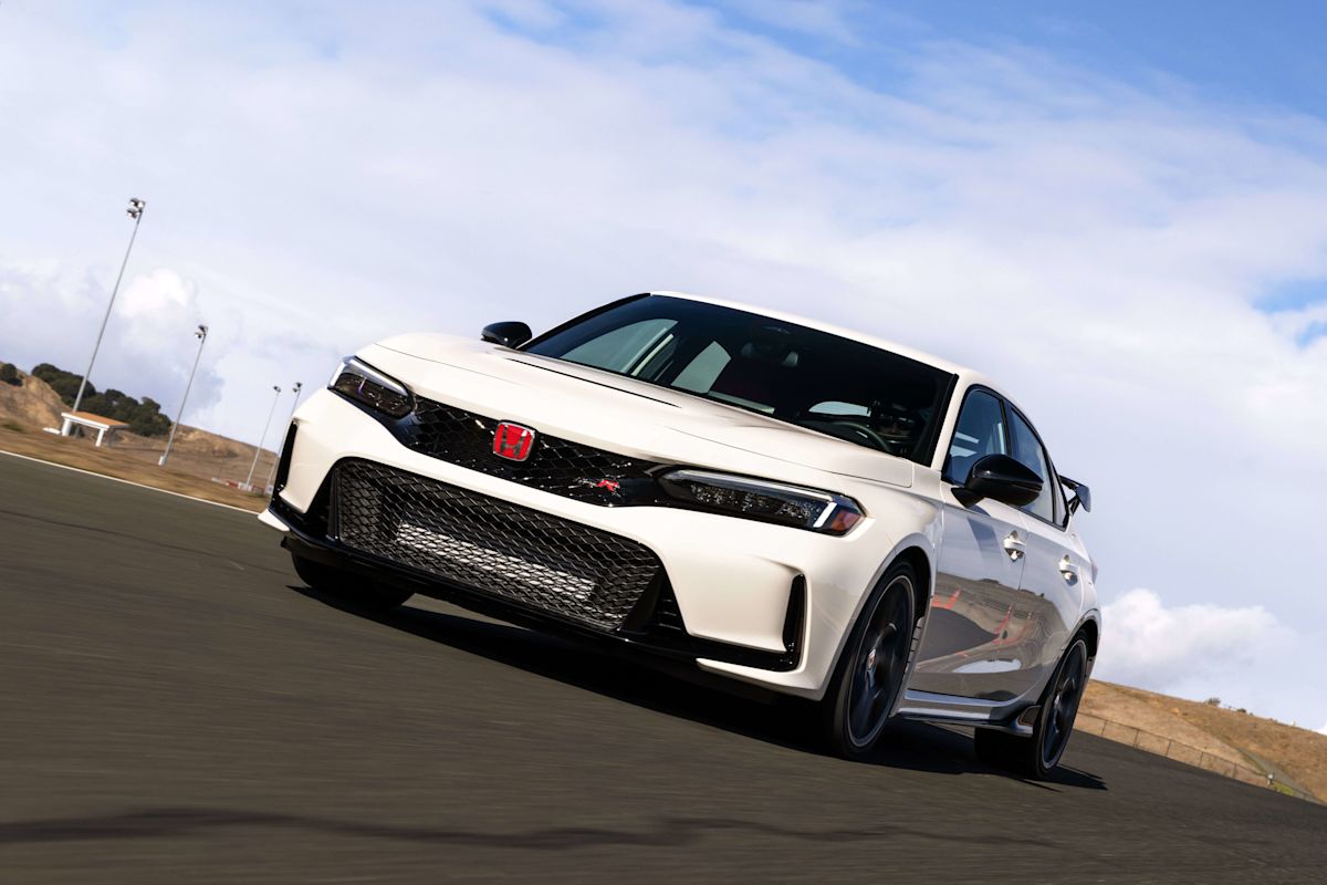 2023 Honda Civic Type R test drive review