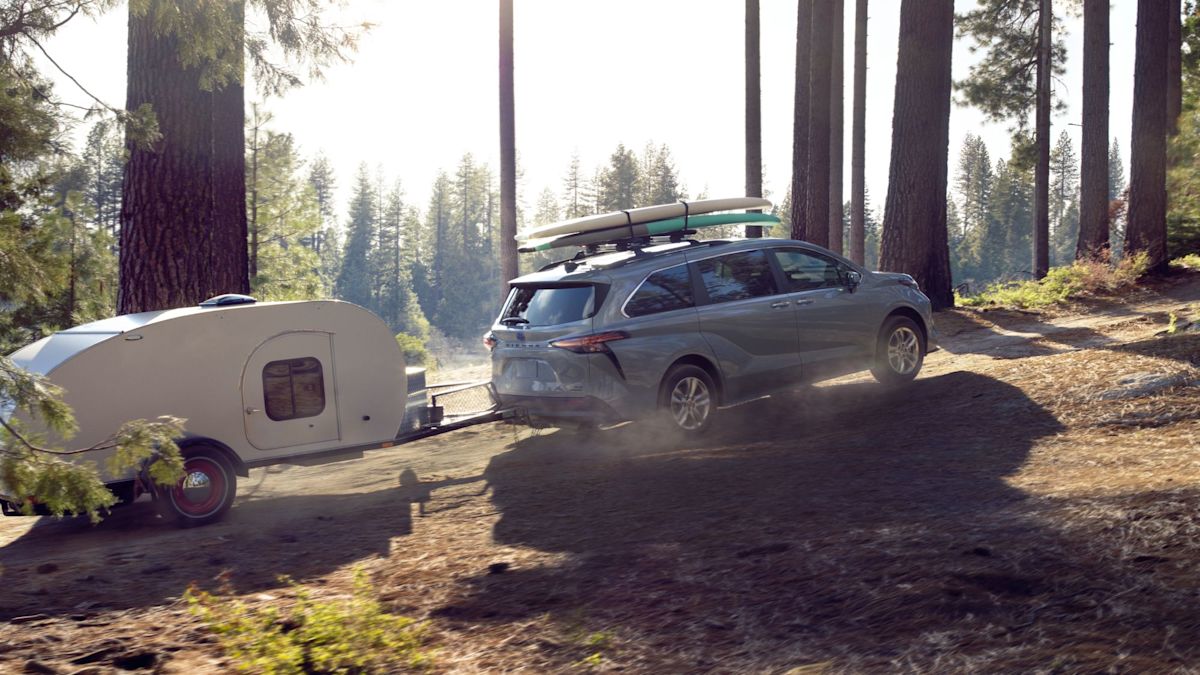 2023 Toyota Sienna Woodland Edition test drive review