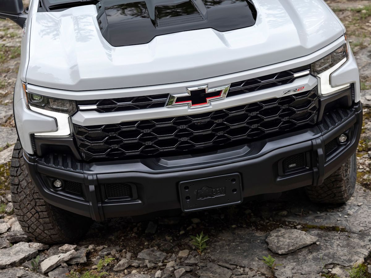 2023 Chevrolet Silverado 1500 ZR2 Bison test drive review