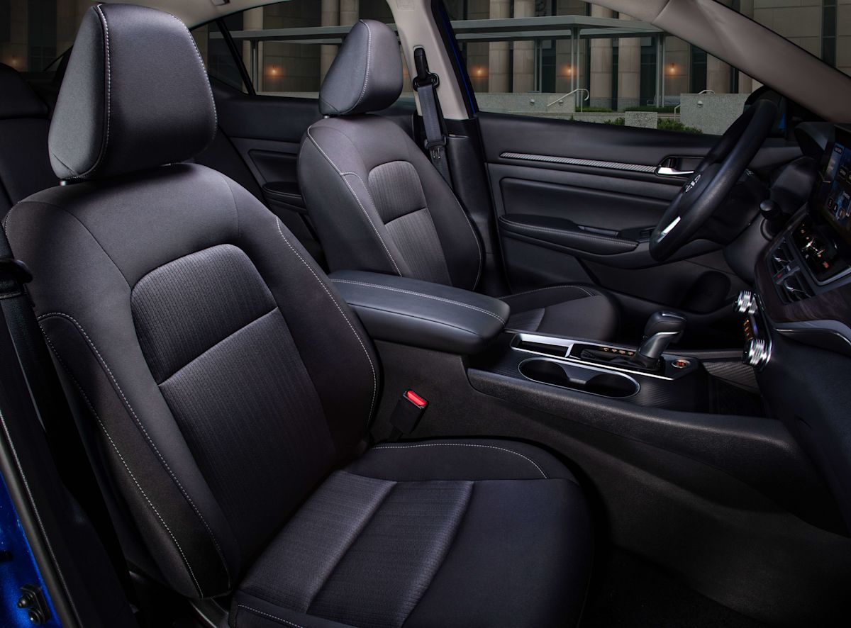 2025 Nissan Altima SV Special Edition-6 (1)