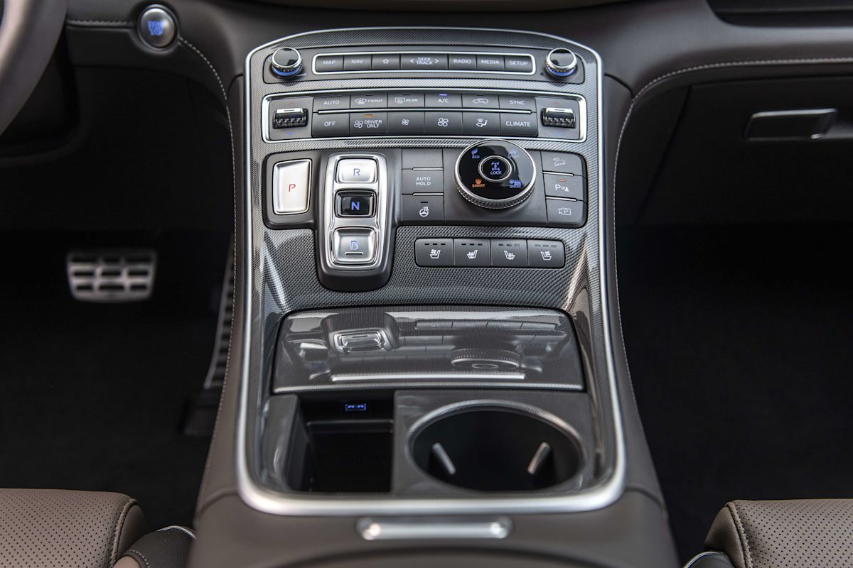 2023 Hyundai Santa Fe Calligraphy test drive review