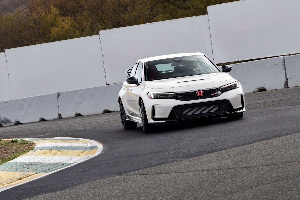 2023 Honda Civic Type R test drive review