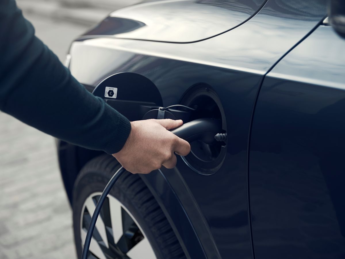 2023 Volvo XC90 Recharge Ultimate test drive review