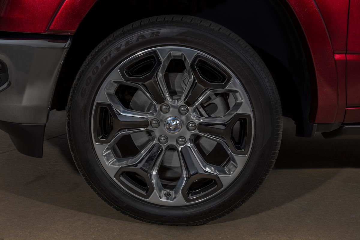 2023 Ram 1500 Limited test drive review