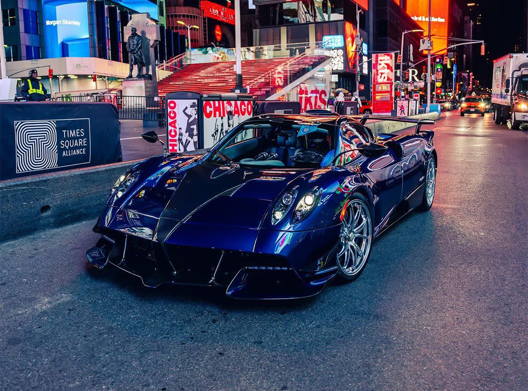 Huayra - Tace Anderson